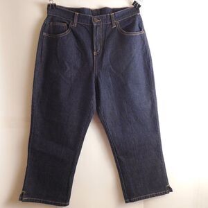 430516....Women's Crop Jeans Size 8